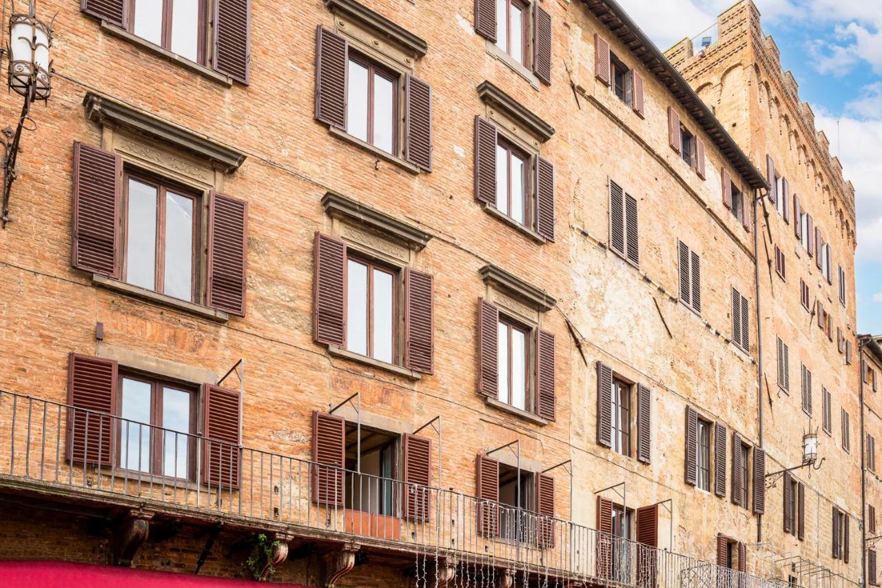 The Balcony Suite - Affaccio Su Piazza Del Campo Siena Eksteriør billede