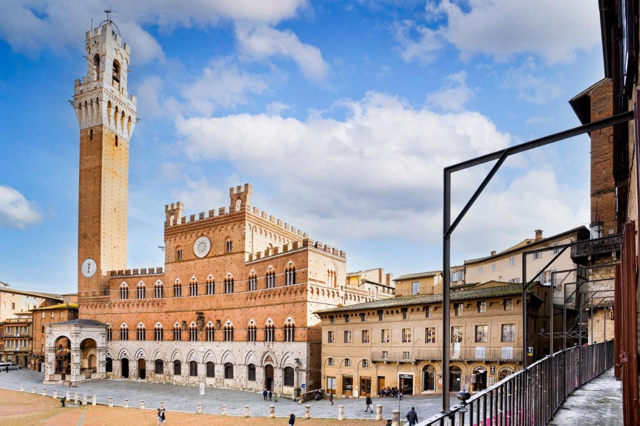 The Balcony Suite - Affaccio Su Piazza Del Campo Siena Eksteriør billede