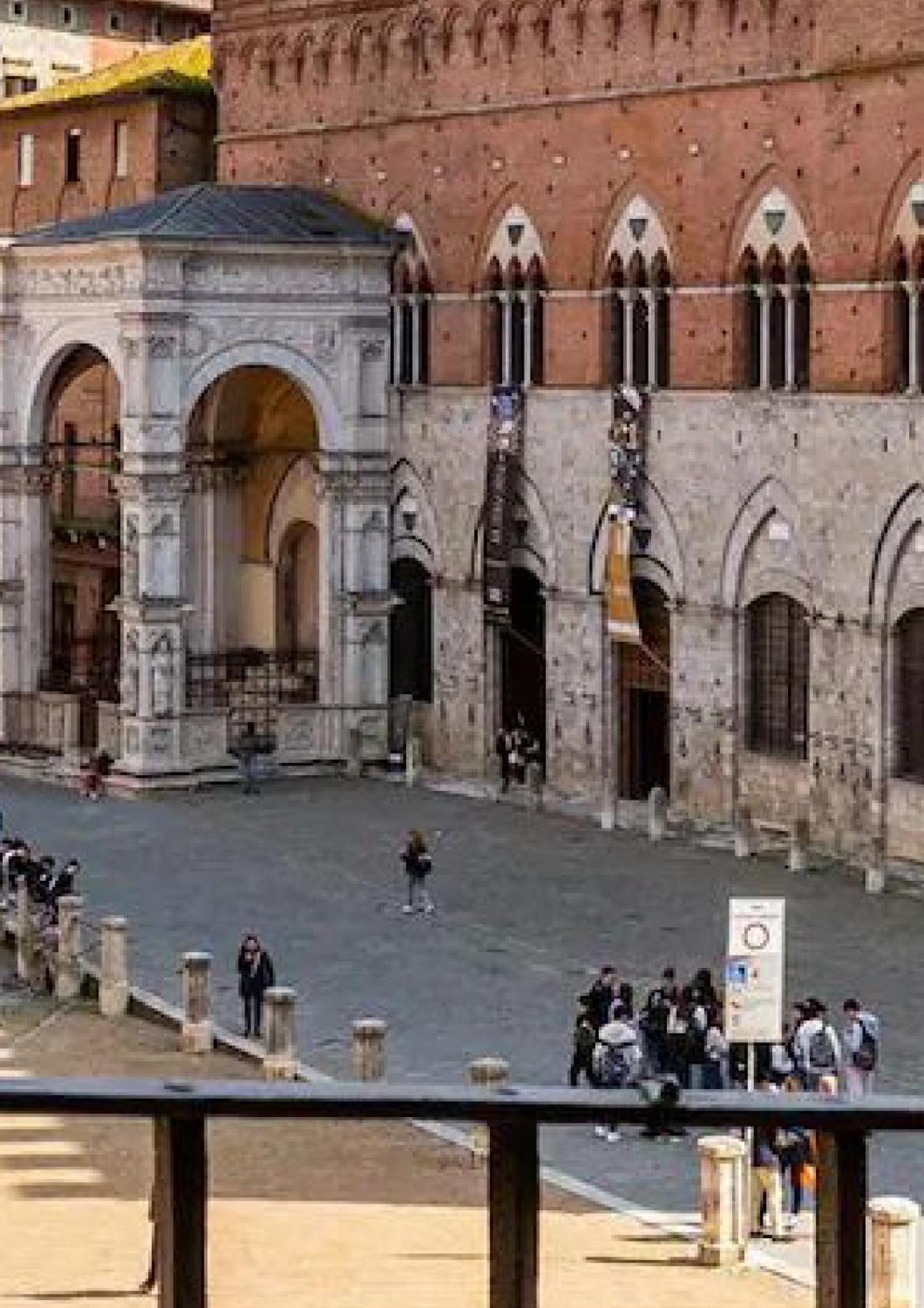 The Balcony Suite - Affaccio Su Piazza Del Campo Siena Eksteriør billede